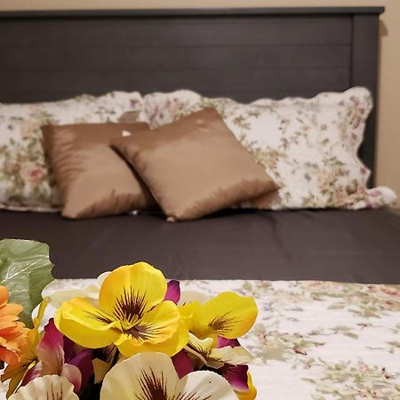 Farhad'S B&B Abbotsford Extérieur photo