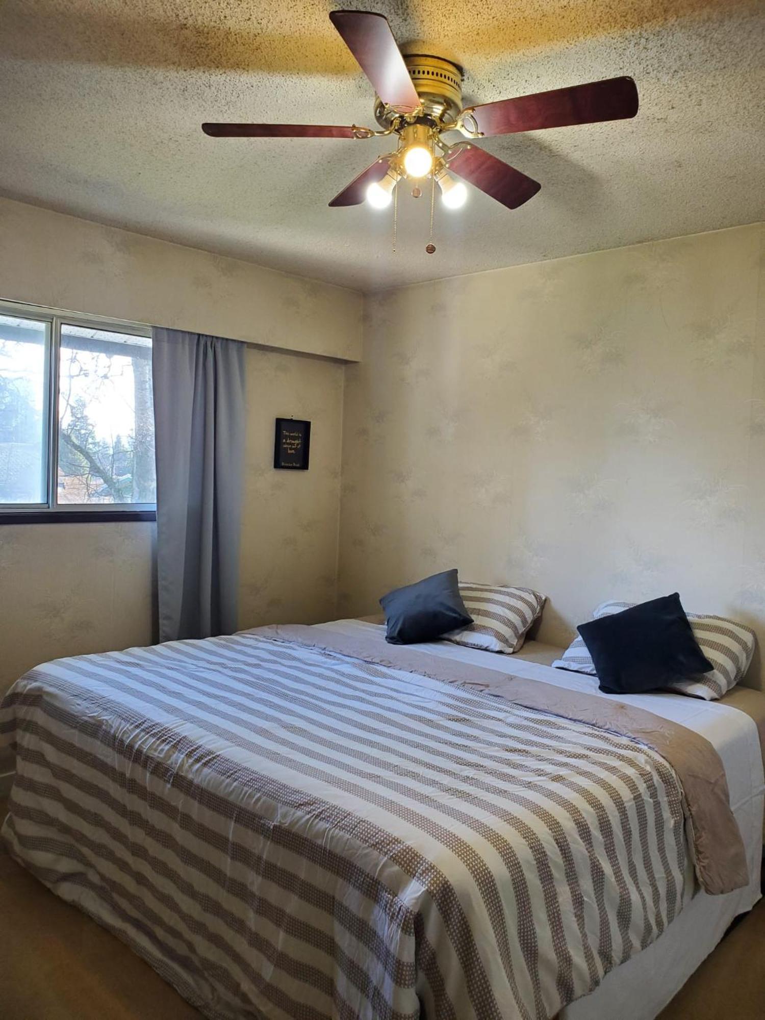 Farhad'S B&B Abbotsford Extérieur photo