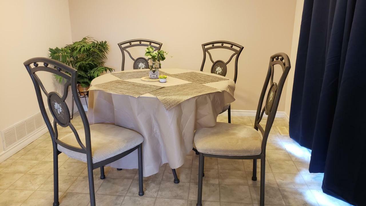 Farhad'S B&B Abbotsford Extérieur photo